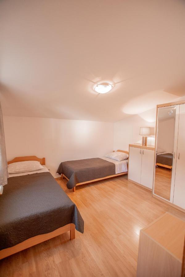 Apartments Lea פורץ מראה חיצוני תמונה