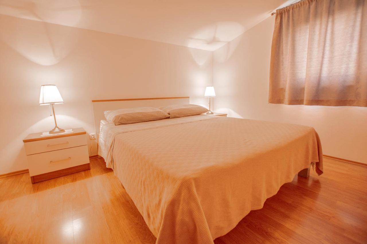 Apartments Lea פורץ מראה חיצוני תמונה